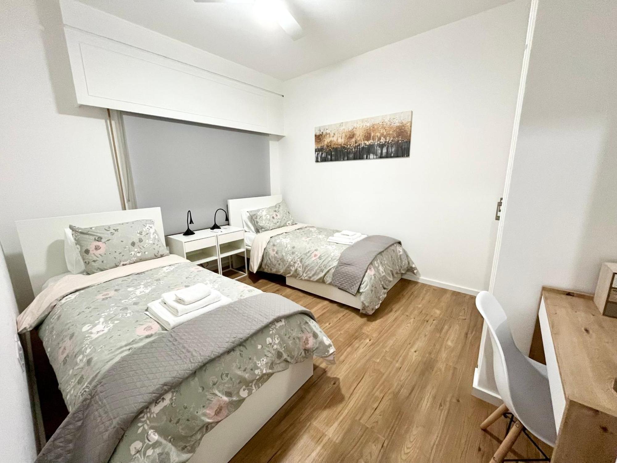 Modern Apartment Near Mckenzie Beach Larnaka Exterior foto
