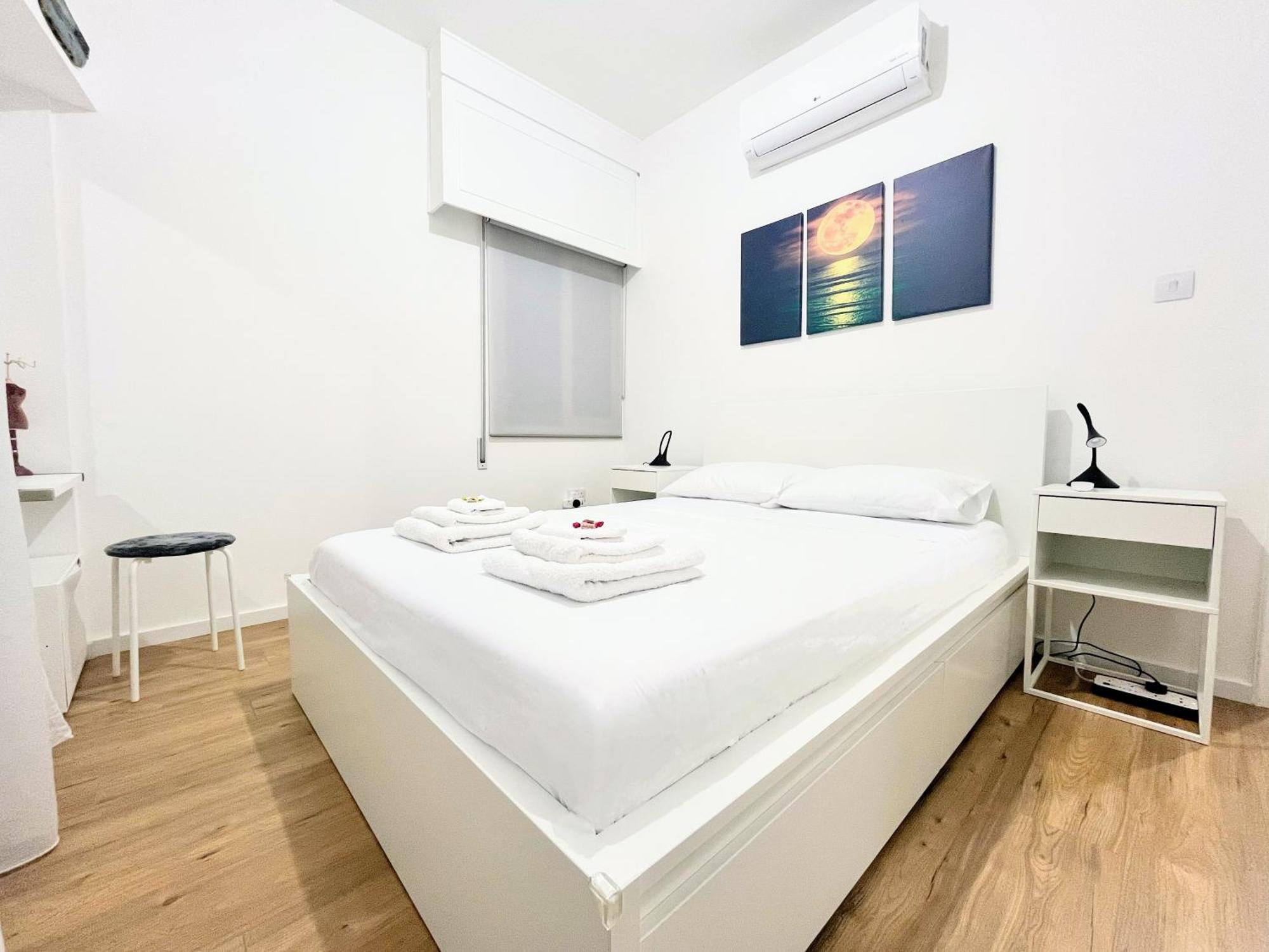 Modern Apartment Near Mckenzie Beach Larnaka Exterior foto